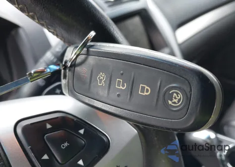 2014 Ford Explorer Sport from USA, damaged, VIN 1FM5K8GTVEGC14870